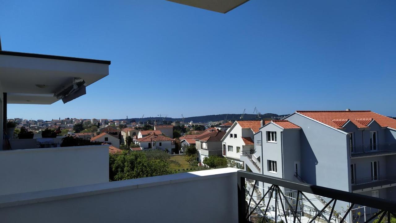 Urban Apartment Vukic Trogir Exteriör bild